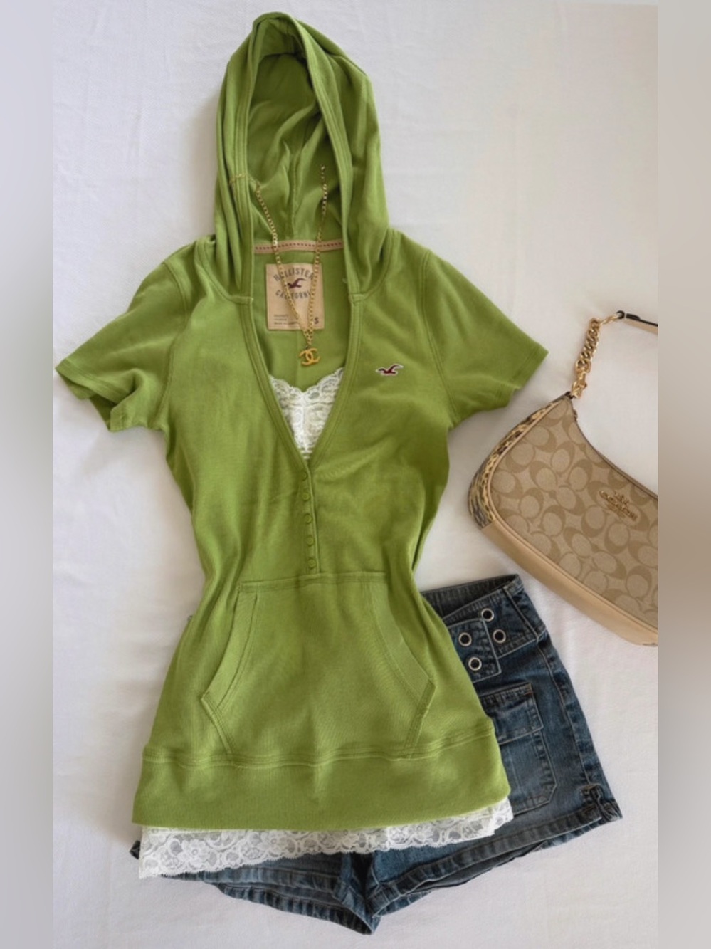 Hollister Olive Green 22 Graphic Ribbed Henley
Top